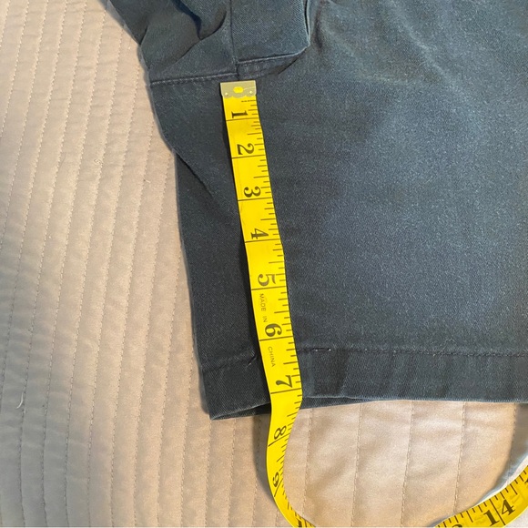 Timber Creek by Wrangler Men’s Navy Front Pleated Shorts. Size 36 - Picture 8 of 10